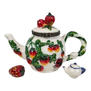 Strawberry Teapot Trinket Box NIB Vintage Cottagecore Decor